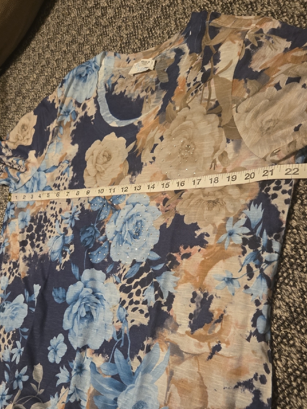 Time and True Blue Rose Print Long Sleeve Top Size 16-18 - Picture 4 of 7